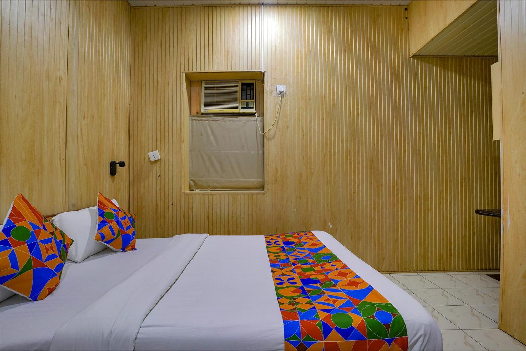 Fabexpress Manas Residency Hotell Mumbai Exteriör bild