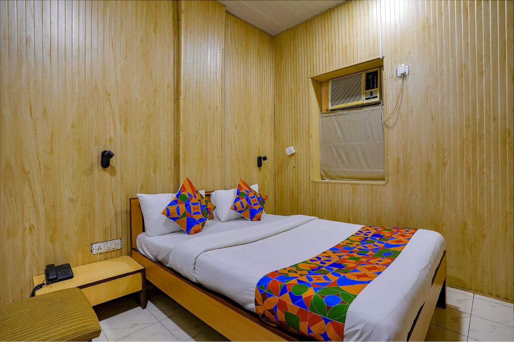 Fabexpress Manas Residency Hotell Mumbai Exteriör bild