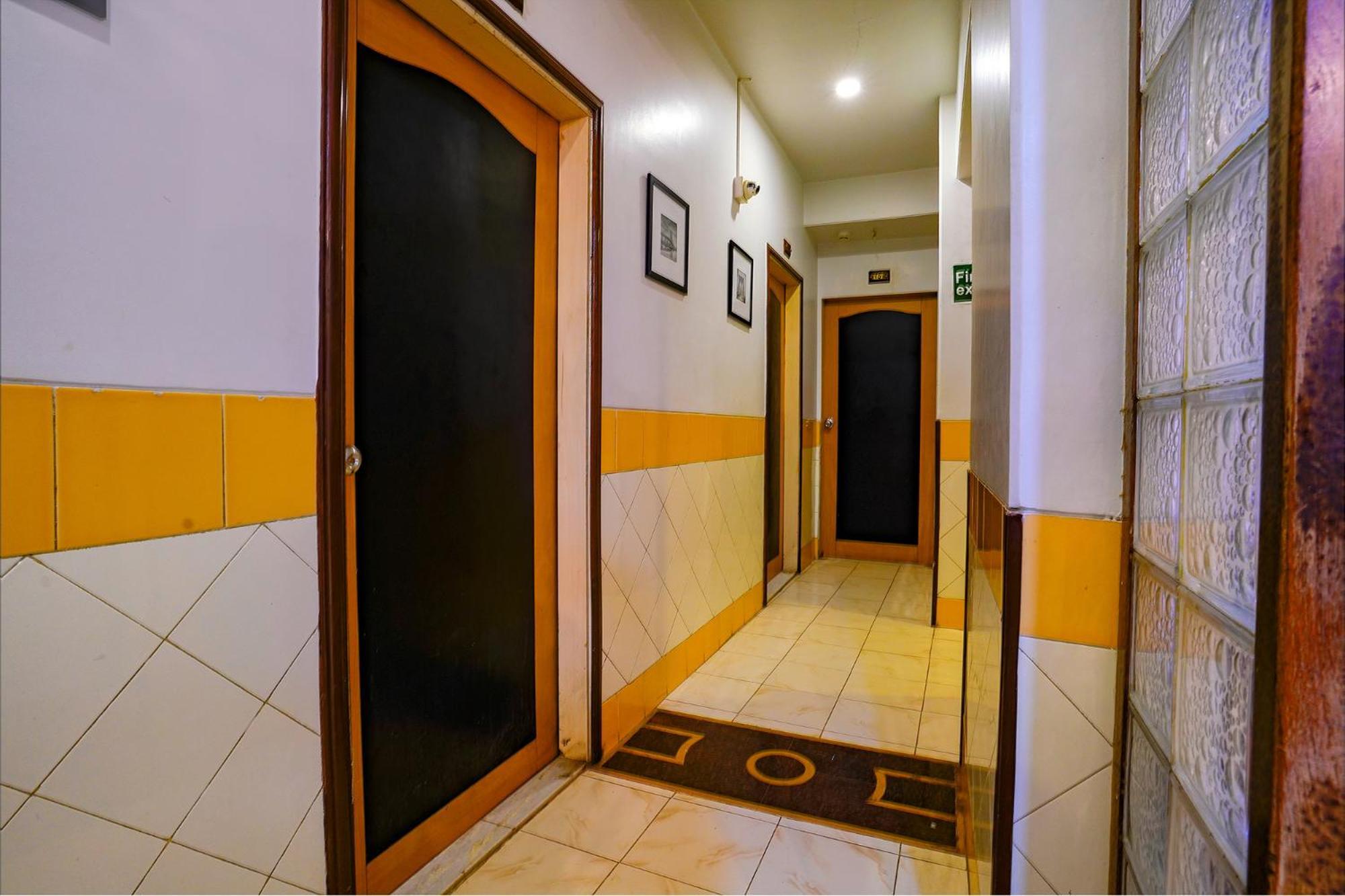 Fabexpress Manas Residency Hotell Mumbai Exteriör bild