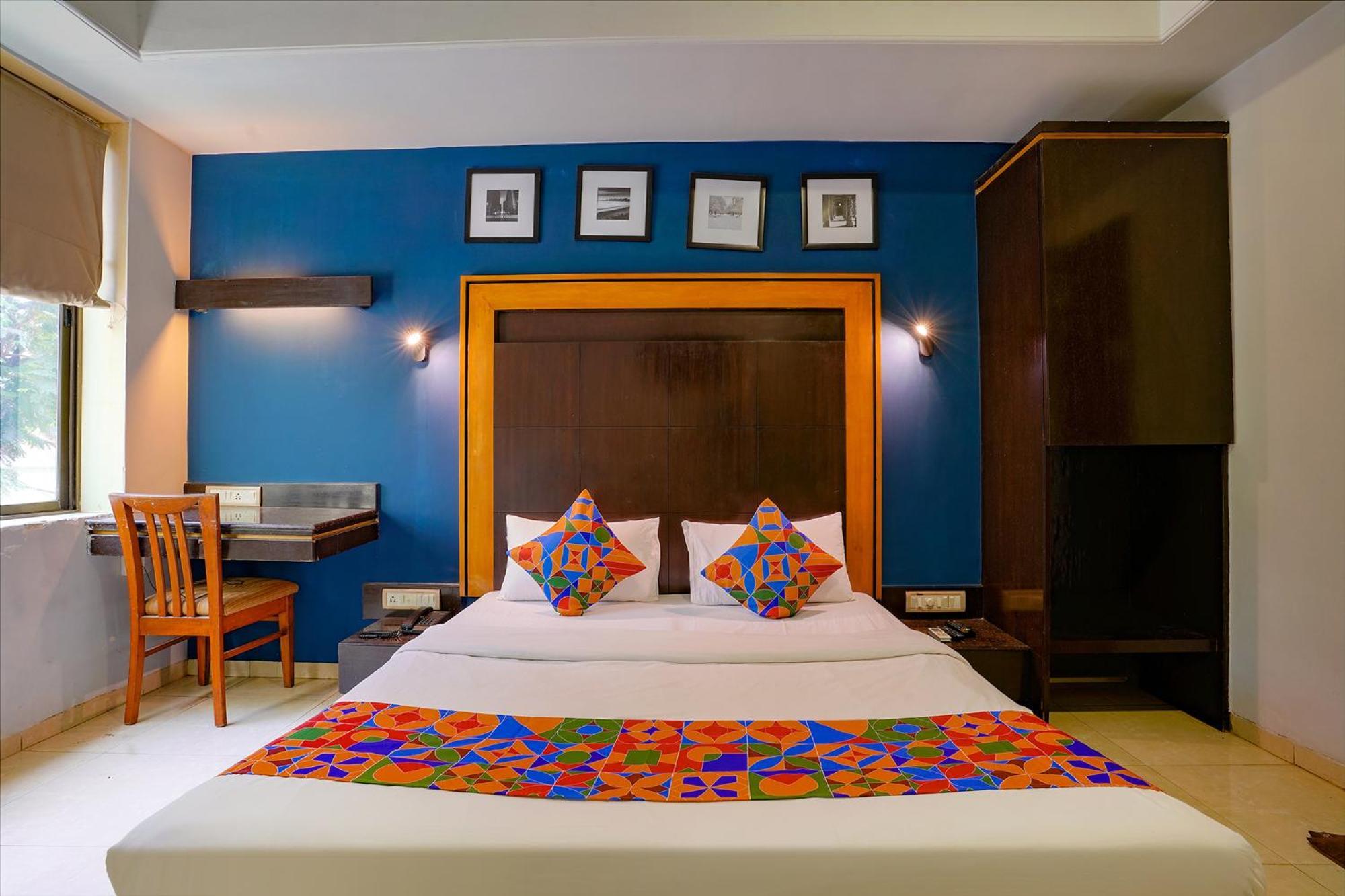 Fabexpress Manas Residency Hotell Mumbai Exteriör bild