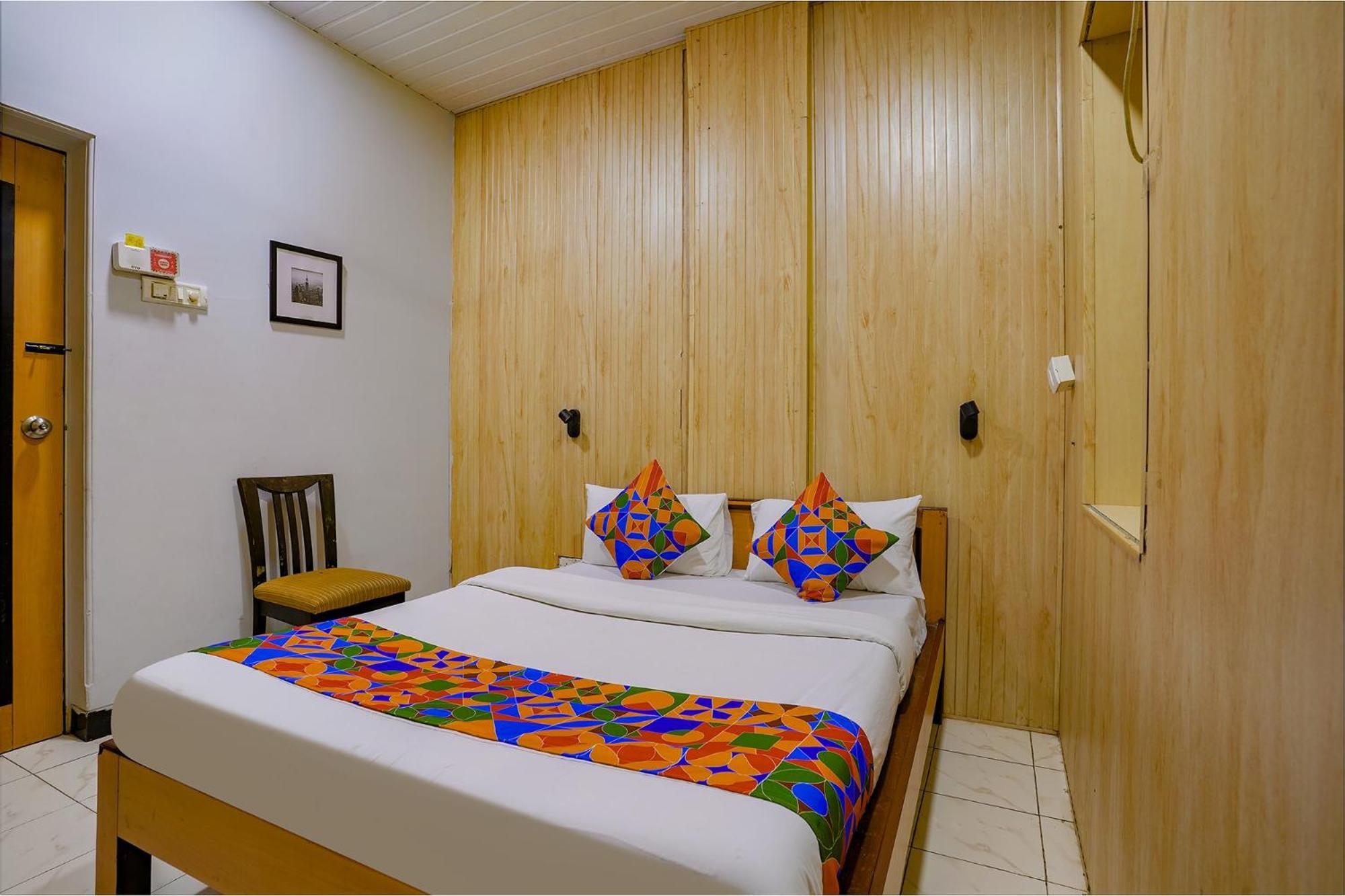 Fabexpress Manas Residency Hotell Mumbai Exteriör bild