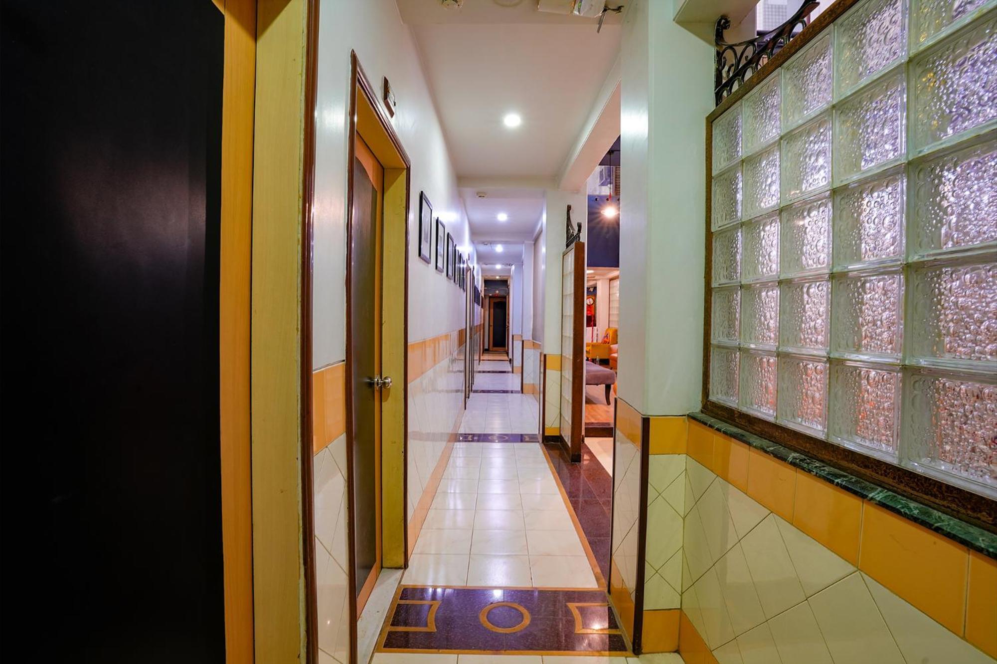 Fabexpress Manas Residency Hotell Mumbai Exteriör bild