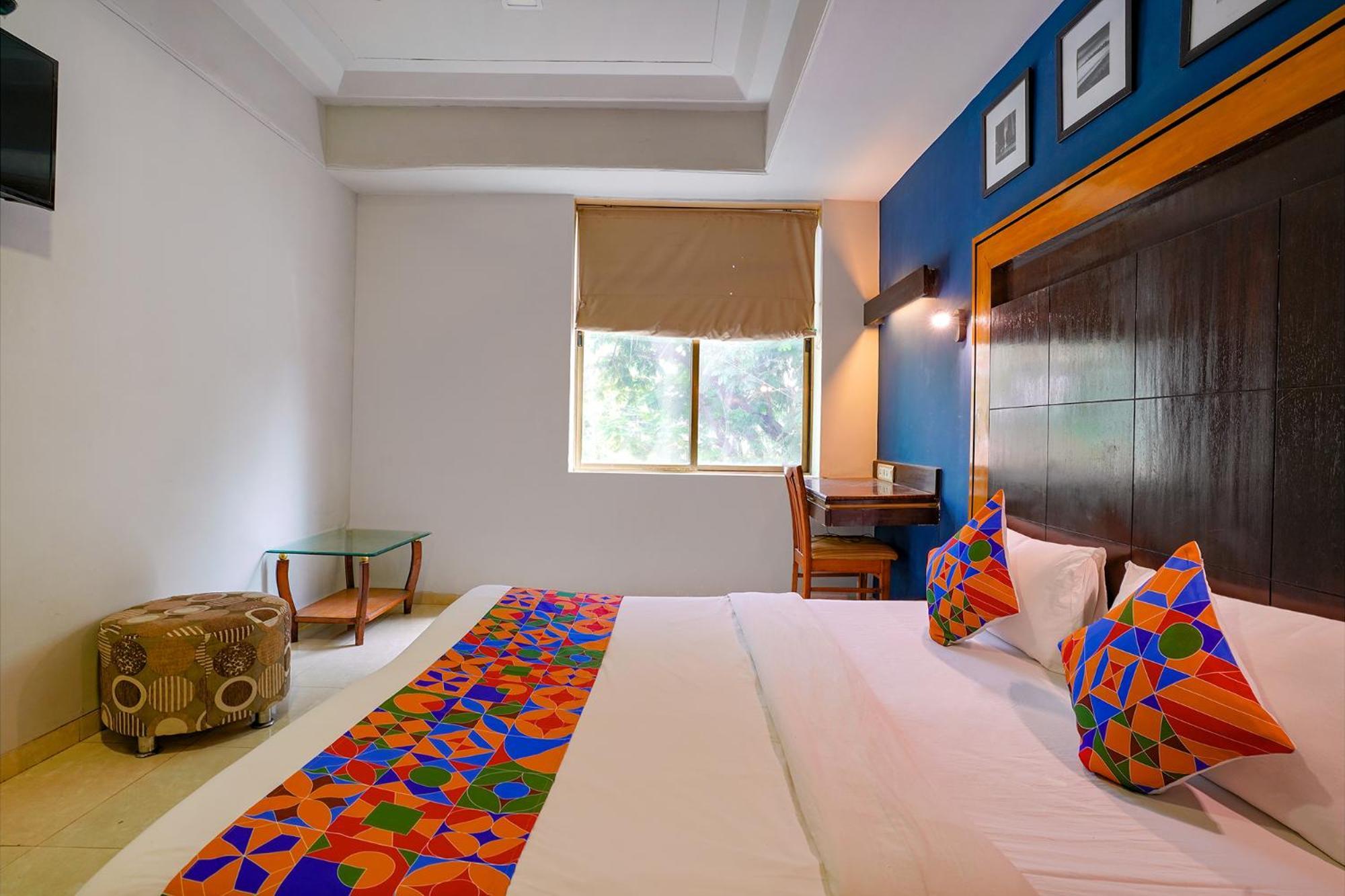 Fabexpress Manas Residency Hotell Mumbai Exteriör bild