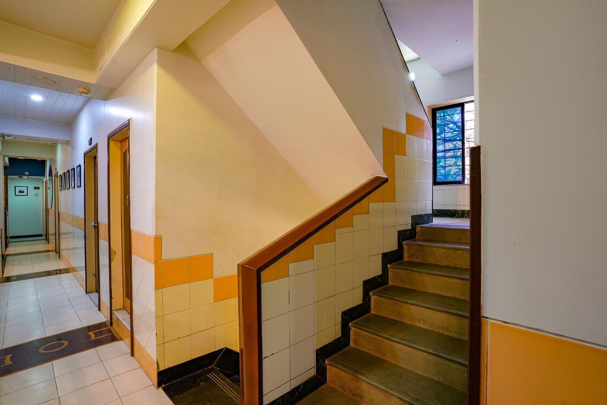 Fabexpress Manas Residency Hotell Mumbai Exteriör bild